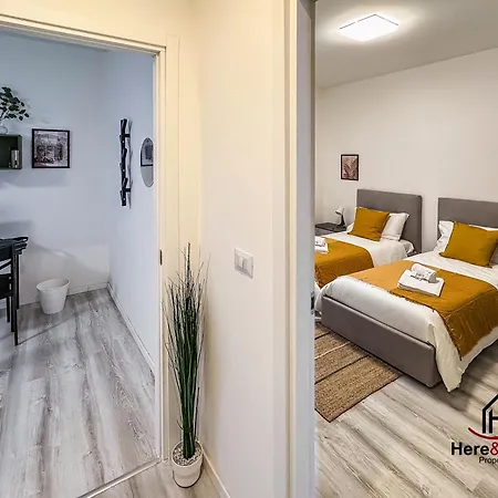Elegant - Airport 5min - Ac - Smart Tv Apartment Genoa