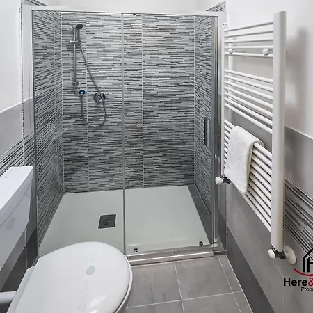 Elegant - Airport 5min - Ac - Smart Tv Apartment Genoa
