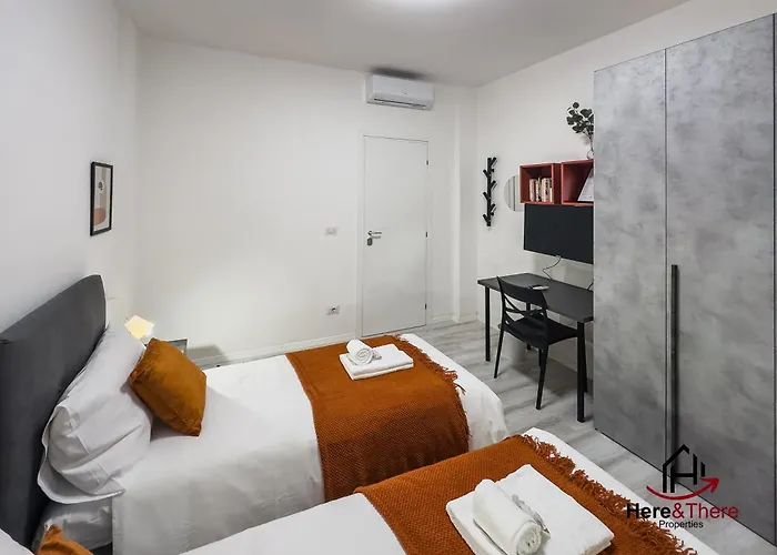 Elegant - Airport 5min - Ac - Smart Tv شقة *