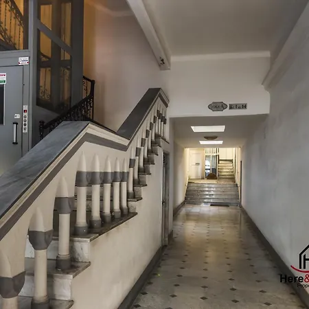 Daire Elegant - Airport 5min - Ac - Smart Tv Cenova