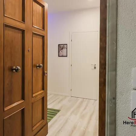 Elegant - Airport 5min - Ac - Smart Tv Cenova